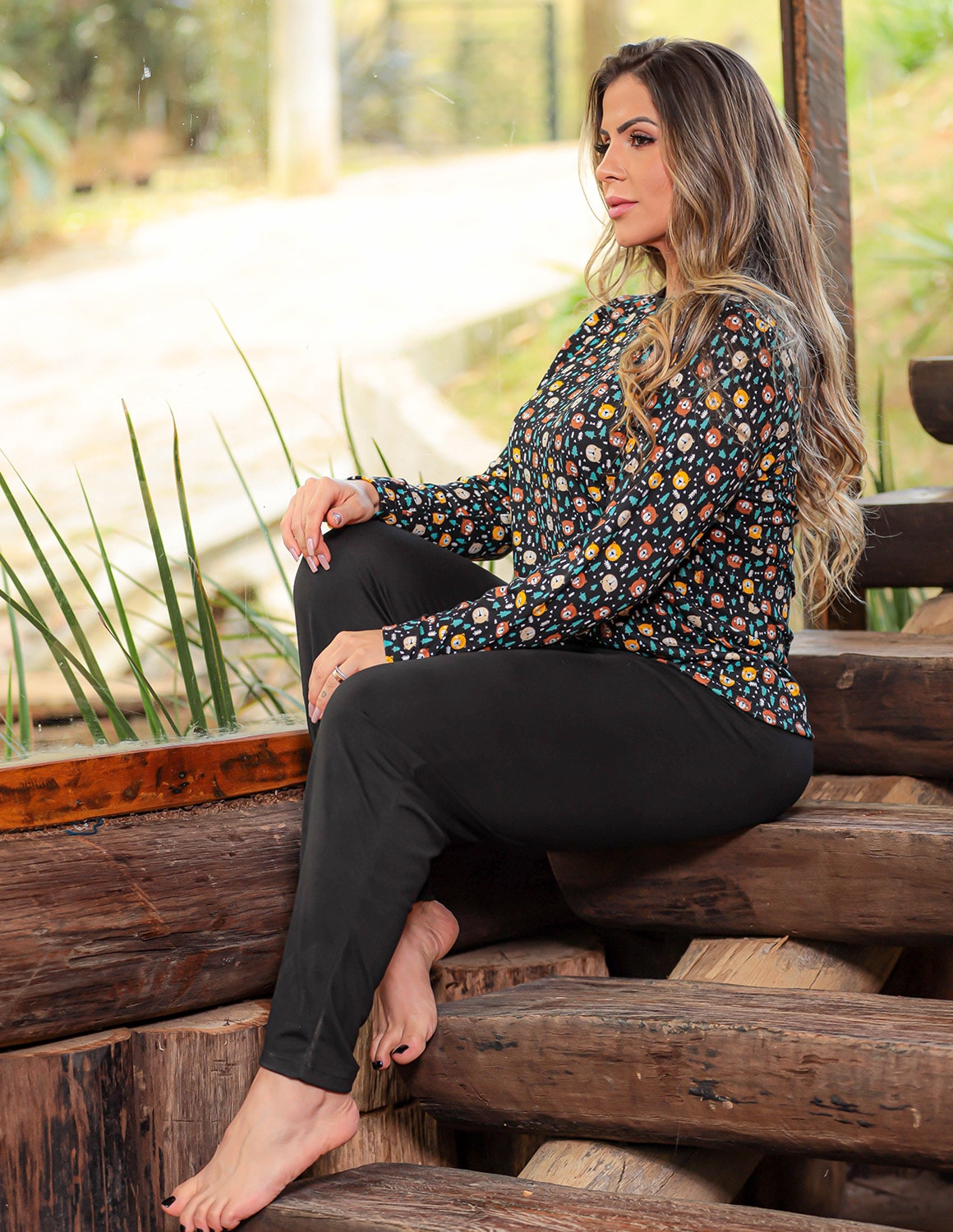 Pijama Feminino Estampado com Blusa Manga Longa e Calça