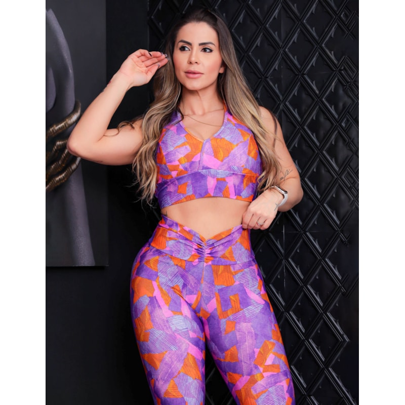 Conjunto Feminino Estampado com Cropped com Bojo e Calça Empina Bumbum