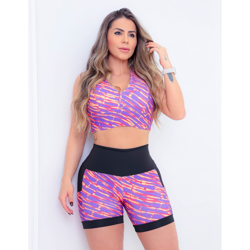 Conjunto Feminino para Academia Short com Bolsos Laterais e Cropped