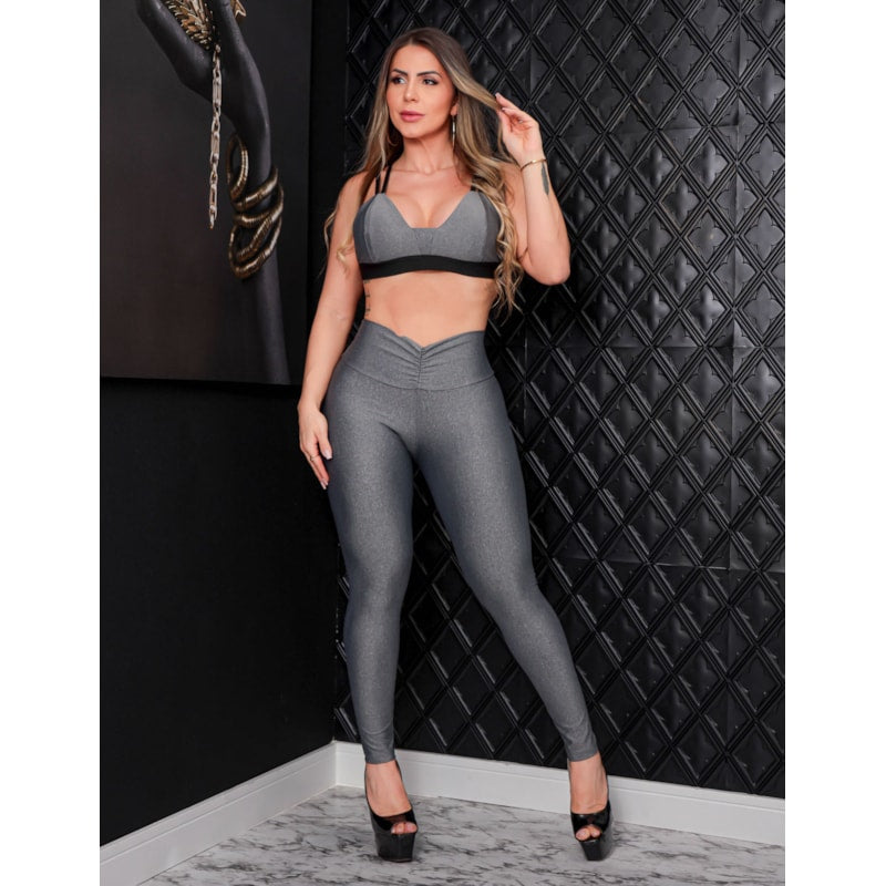 Conjunto Fitness Feminino Empina Bumbum com Calça Legging e Top Fitness