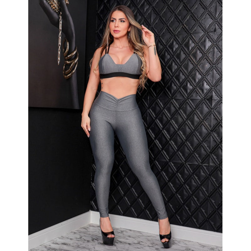 Conjunto Fitness Feminino Empina Bumbum com Calça Legging e Top Fitness