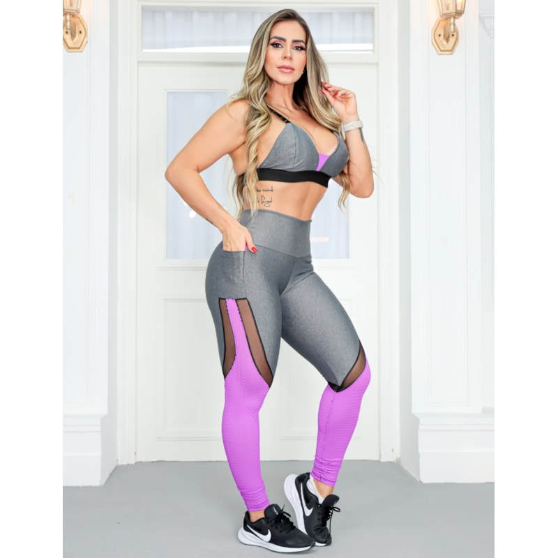 Calça Legging Feminina com Bolsos e Recortes nas Pernas