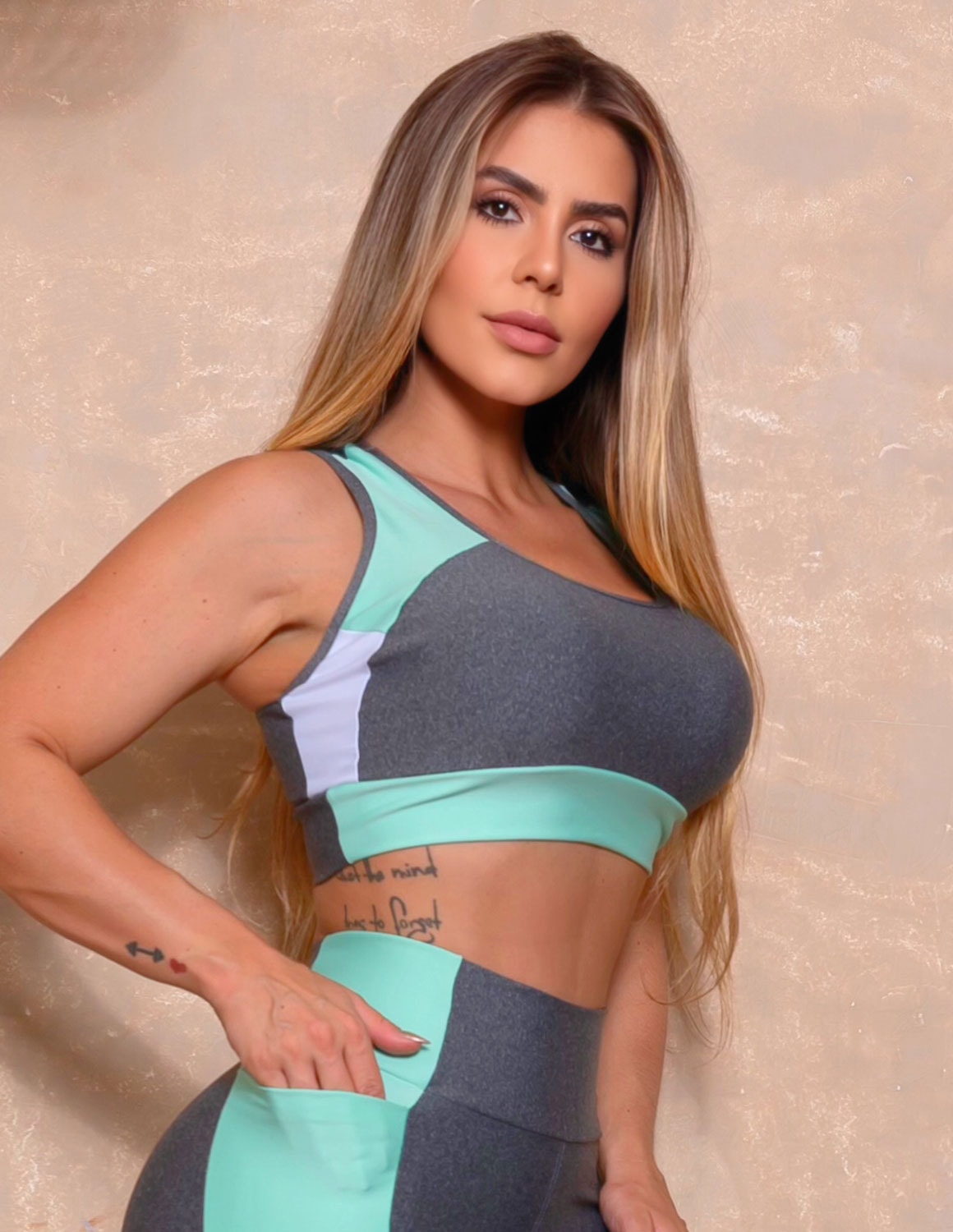 Cropped Feminino Fitness sem Bojo Estilo Nadador