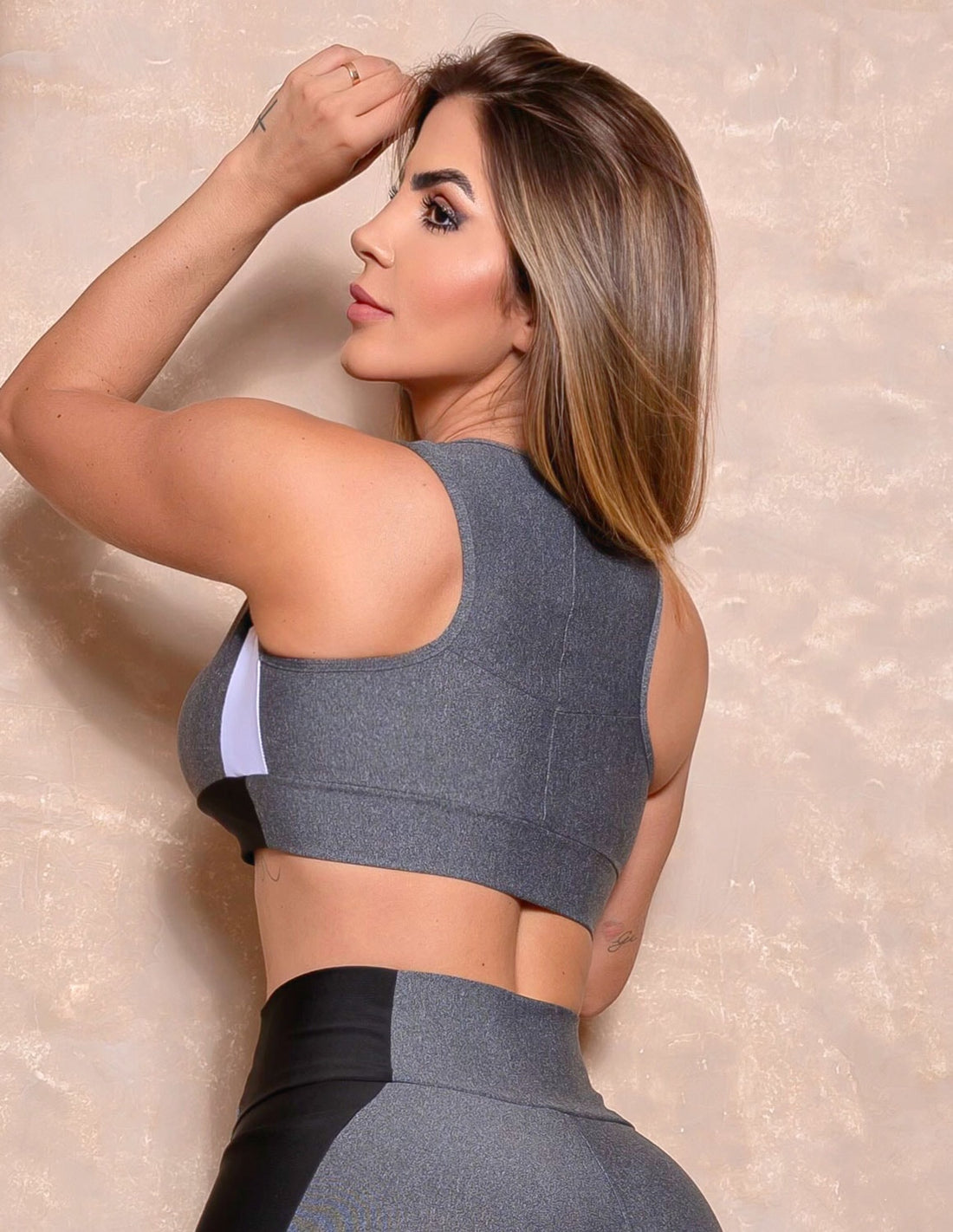 Cropped Feminino sem Bojo para Academia Estilo Nadador
