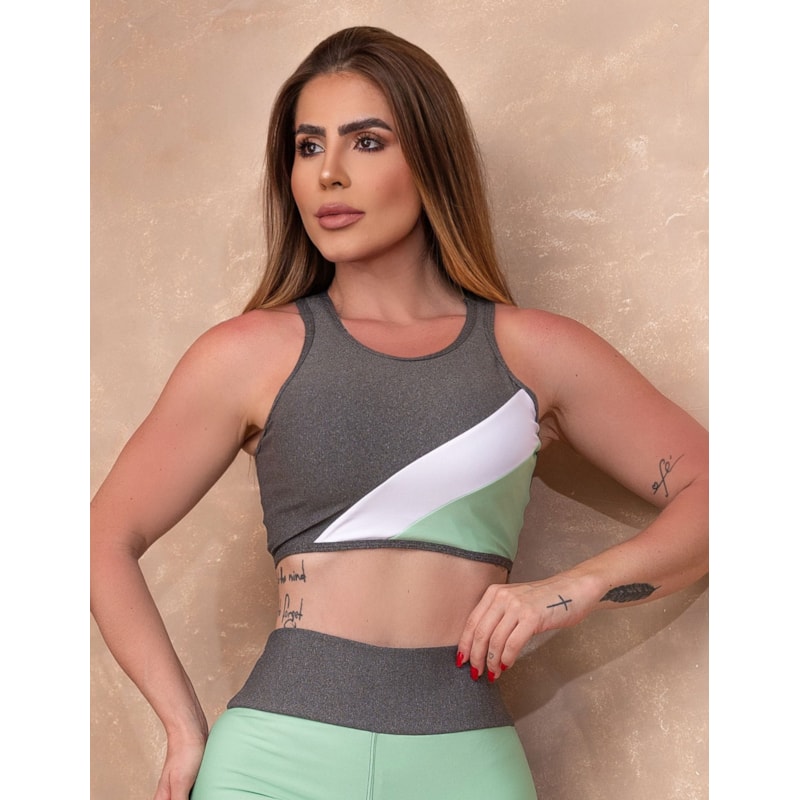 Cropped Feminino Fitness sem Bojo com Decote Vazado nas Costas