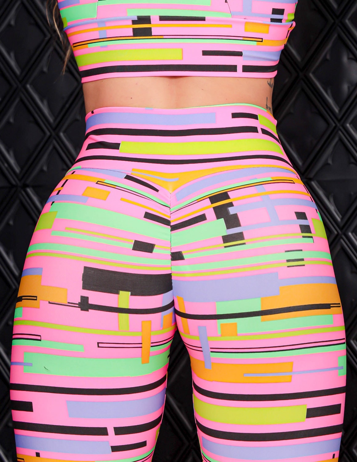 Calça Feminina para Academia Estampada com Efeito Empina Bumbum