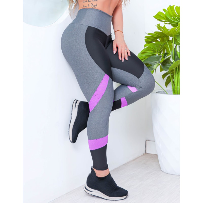 Calça Legging Feminina com Recortes em Tela para Academia