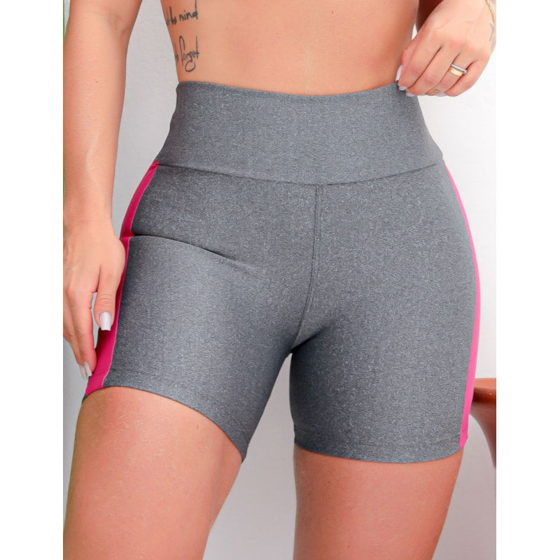 Short Feminino para Academia com Detalhe nas Laterais