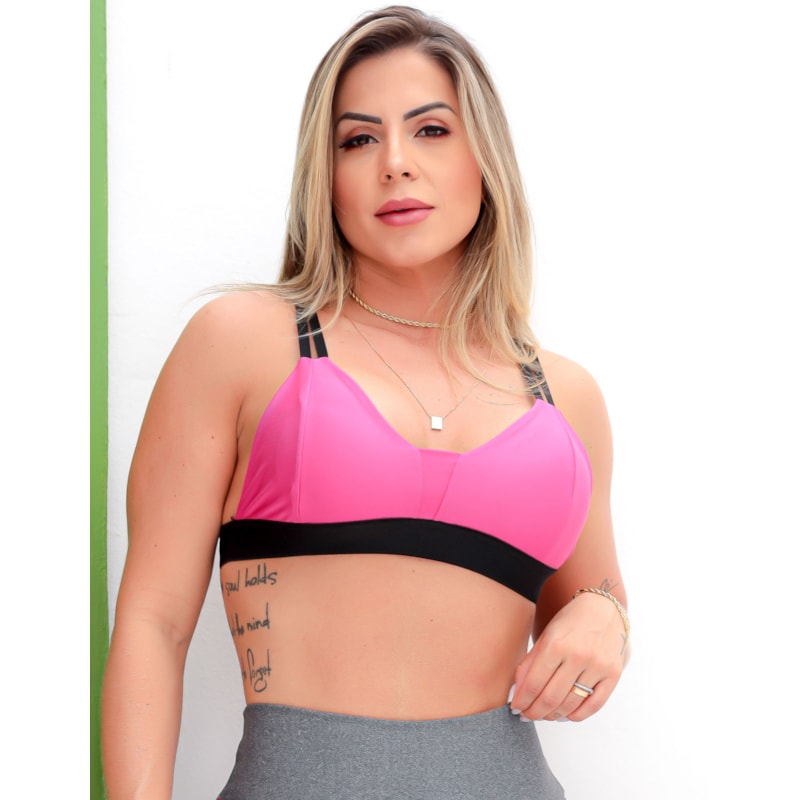 Conjunto Esportivo para Mulheres Short com Recortes Laterais e Top com Bojo