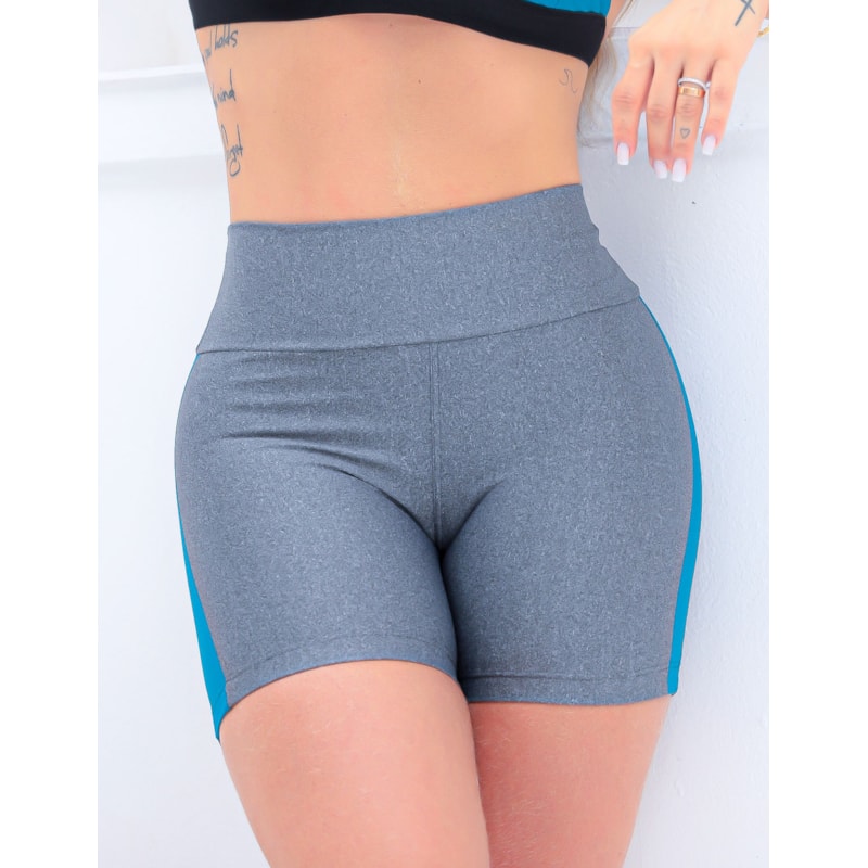 Short Feminino com Detalhe nas Laterais para Academia
