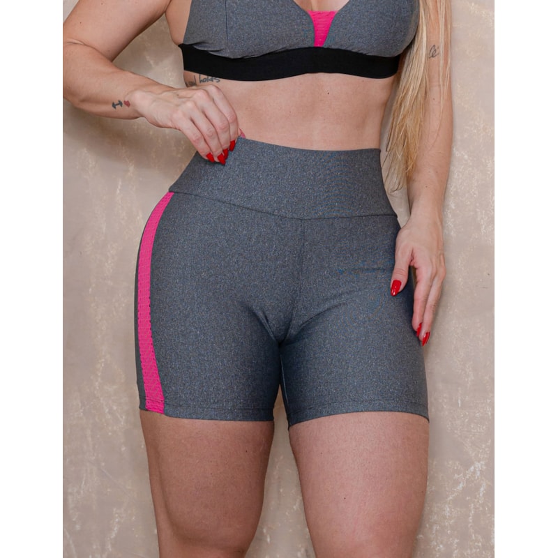 Short Fitness Feminino com Tela de Poliamida nas Laterais