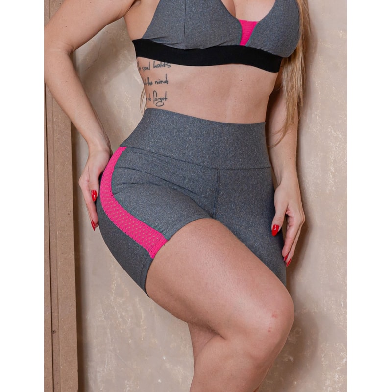 Conjunto Feminino para Academia Top com Bojo e Short com Tela