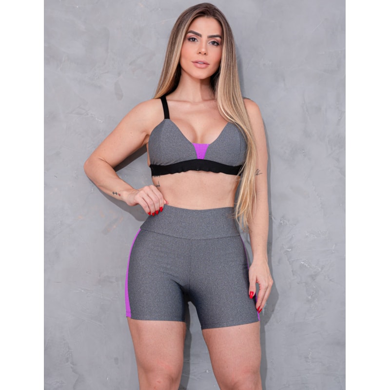 Look Fitness Feminino com Shortinho e Top com Bojo Removível