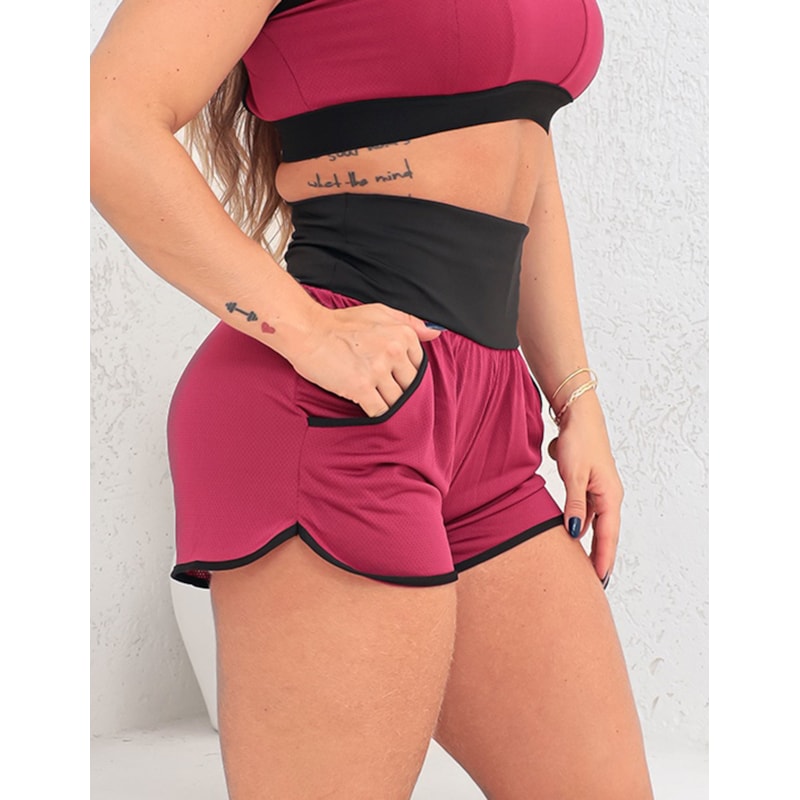 Short Feminino Fitness sem Forro com Bolsos Laterais em Dry Fit