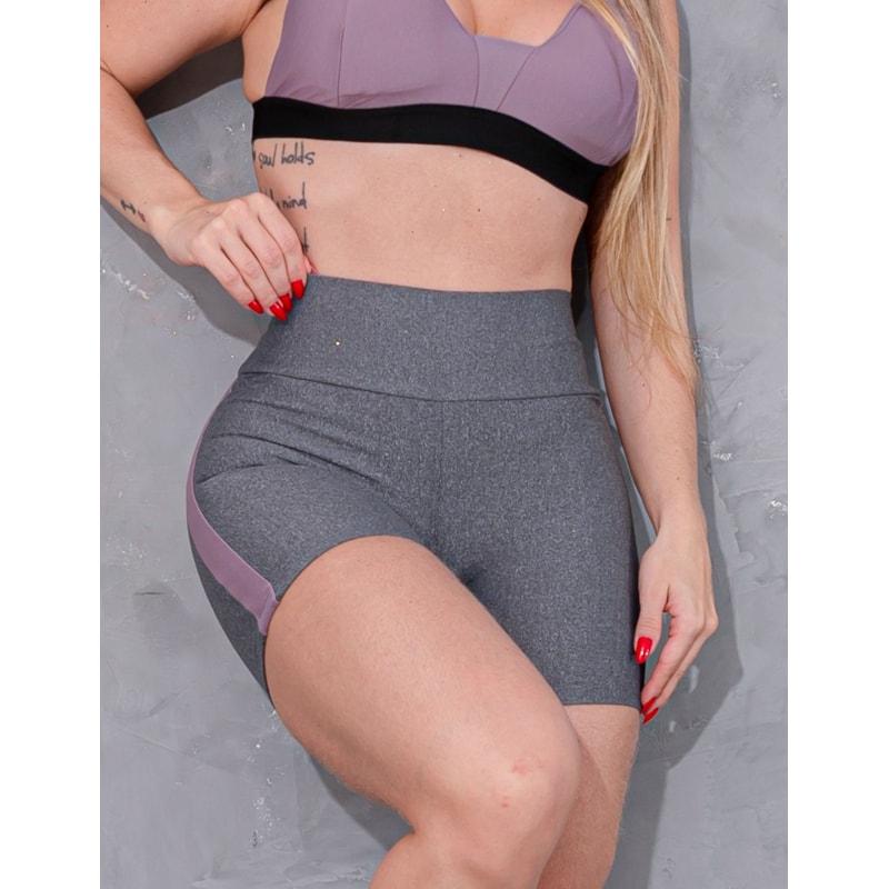 Shortinho Fitness Feminino com Recorte nas Laterais para Academia