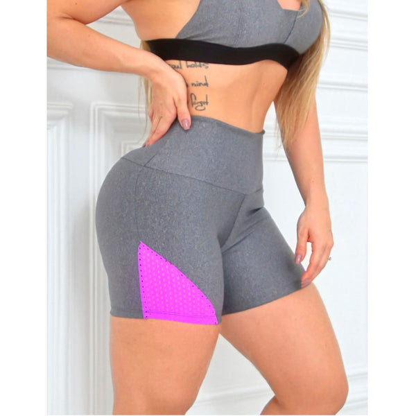 Short Feminino Esportivo com Recortes nas Laterais em Tela de Poliamida