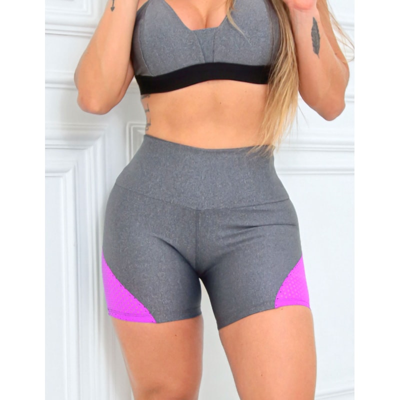 Short Feminino Esportivo com Recortes nas Laterais em Tela de Poliamida