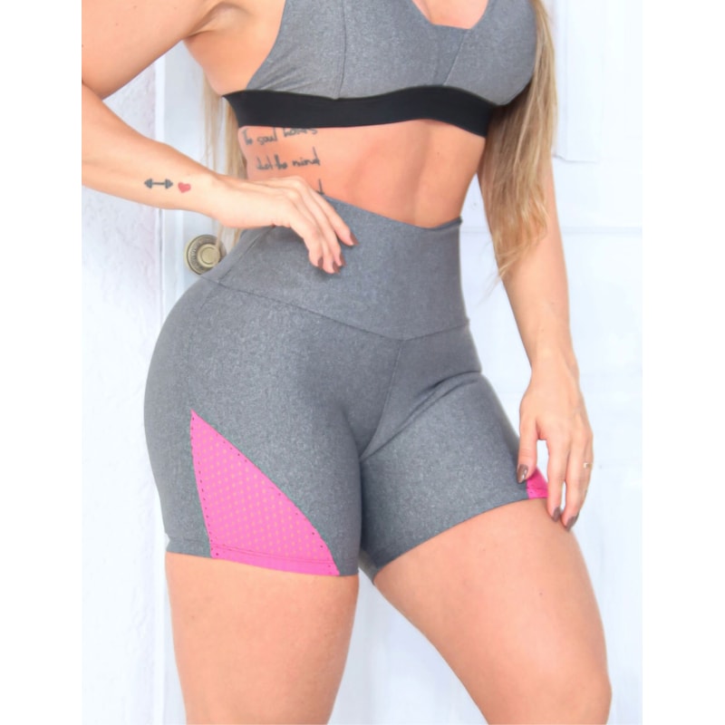 Shortinho Fitness Feminino com Recortes de Tela nas Laterais