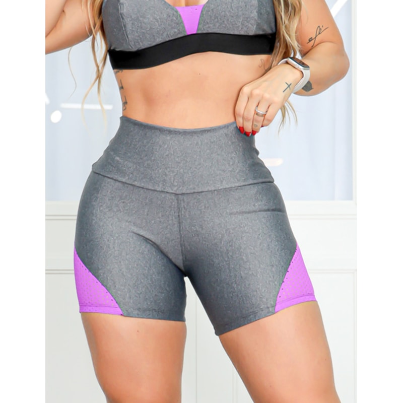 Conjunto Esportivo Feminino Short com Tela nas Laterais e Top com Bojo Removível
