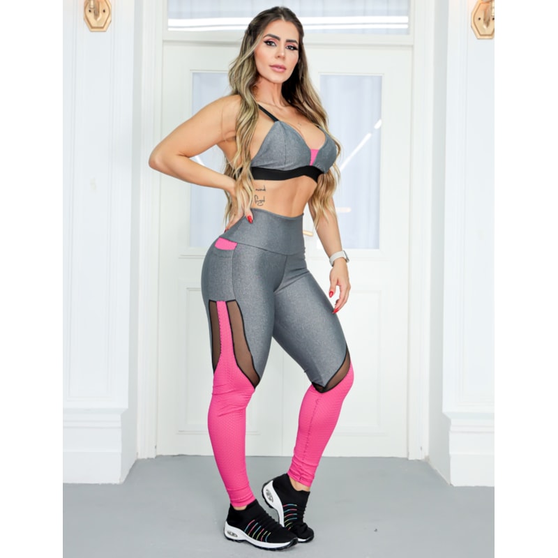 Look Feminino com Calça Legging  e Top com Bojo para Academia