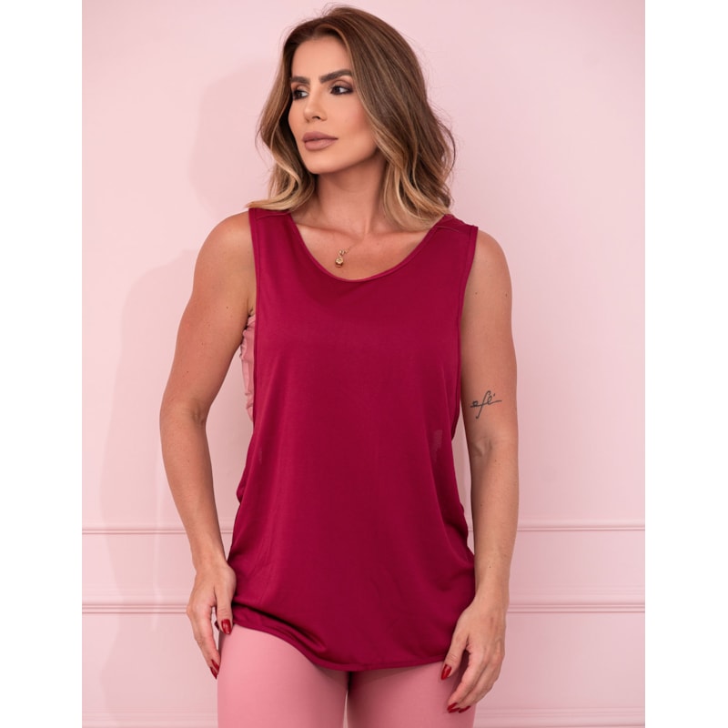 Camiseta Regata Esportiva Feminina em Dyr Fit Cavada