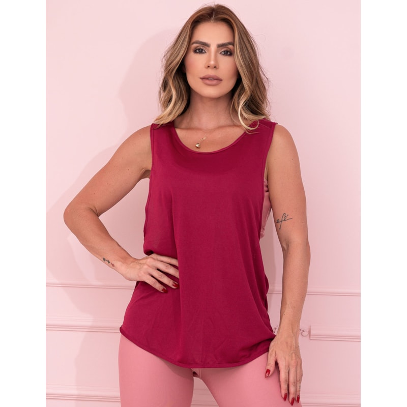 Camiseta Regata Esportiva Feminina em Dyr Fit Cavada