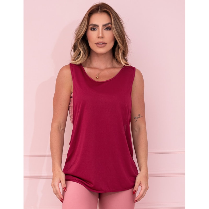 Camiseta Regata Esportiva Feminina em Dyr Fit Cavada