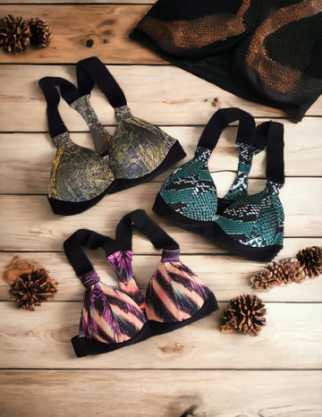 Kit com 3 Tops com Estampas Variadas com Bojo Estruturado Verão