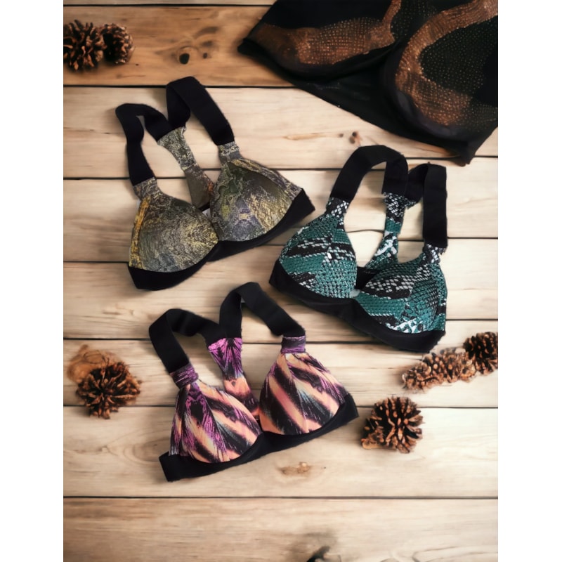 Kit com 3 Tops com Estampas Variadas com Bojo Estruturado Verão