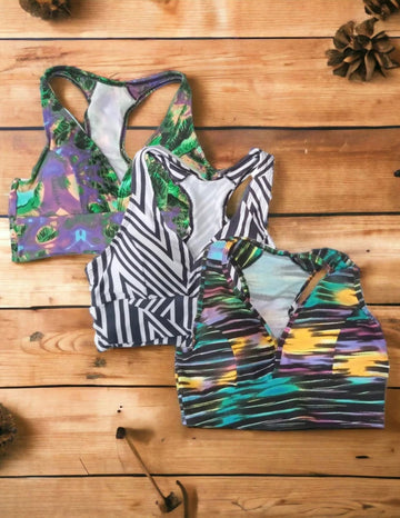 Kit com 3 Croppeds Verão Feminino para Academia Estampado com Bojo Removível