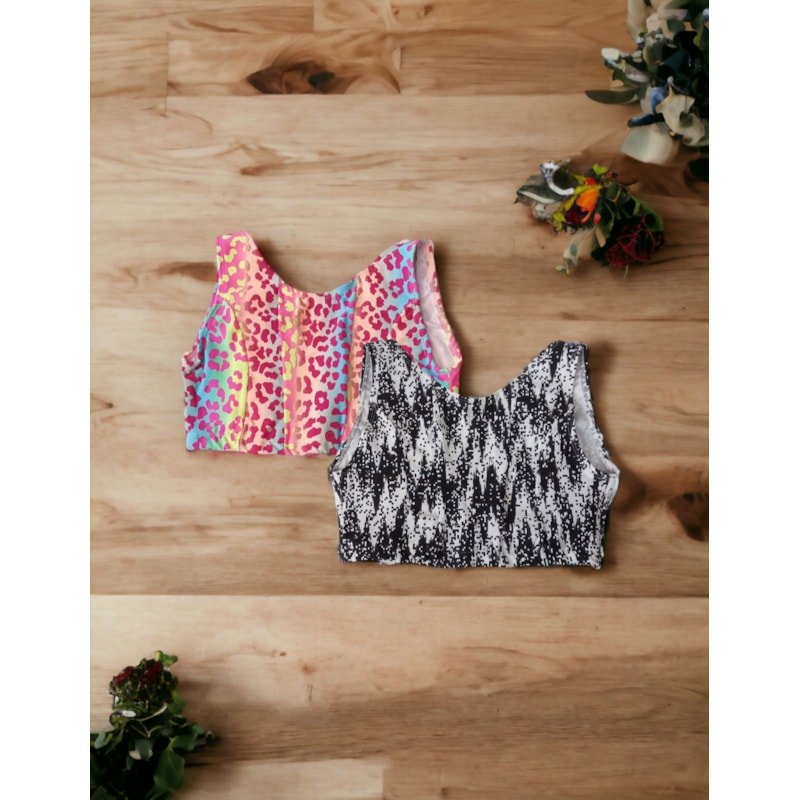 Kit com 2 Croppeds sem Bojo com Decote Aberto nas Costas - Estampas Variadas