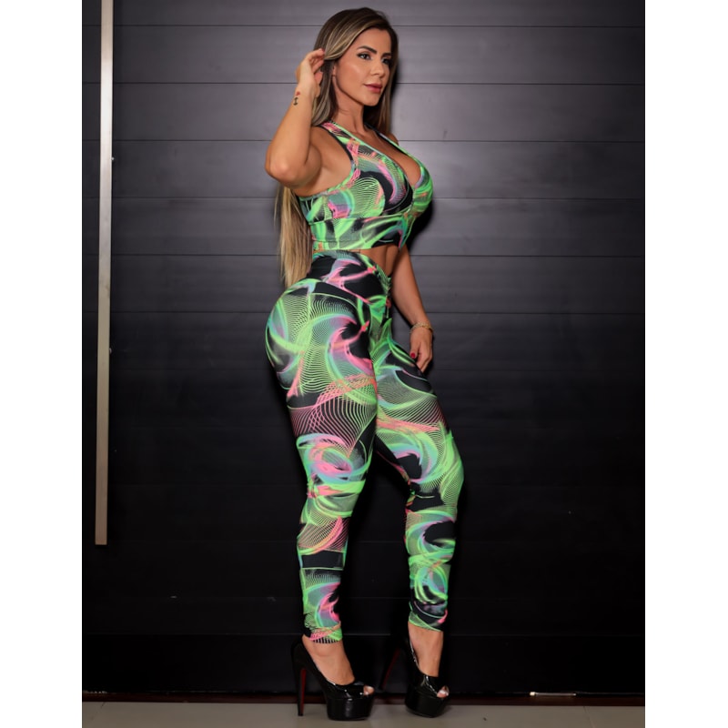 Conjunto Estampado Feminino Calça Empina Bumbum e Cropped com Bojo