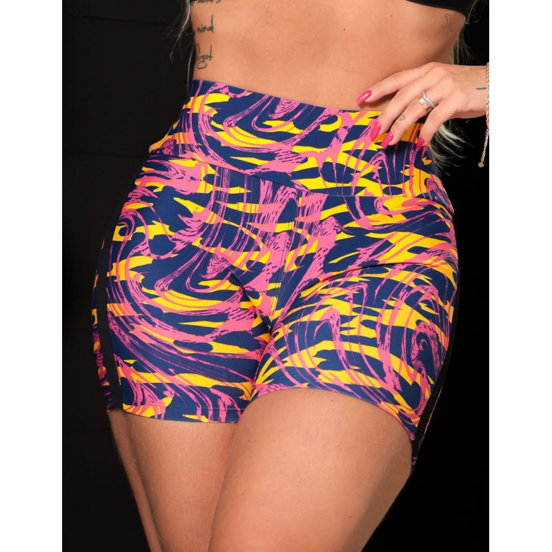 Short Feminino Curto com Estampa e Recortes em Tela nas Laterais