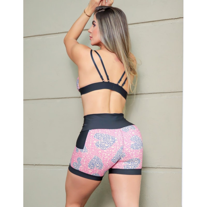Conjunto Feminino Estampado Short Fitness com Bolsinhos e Top com Bojo