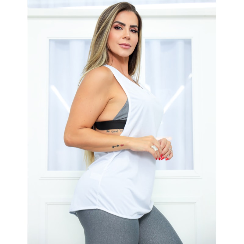 Kit com 3 Camisetas Feminina em Dry Fit Cavada para Academia
