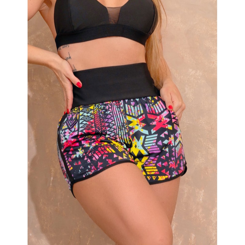 Short Running Curto Estampado com Detalhe Lateral e Bolsos Laterais