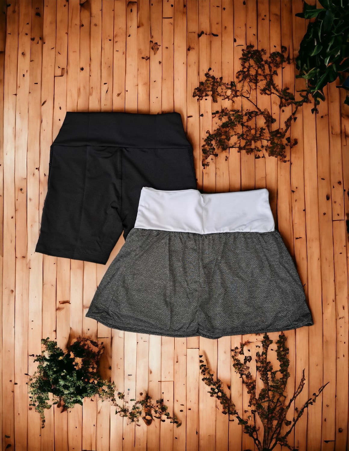Kit com 1 Short Saia Feminino e 1 Short com Tela Lateral