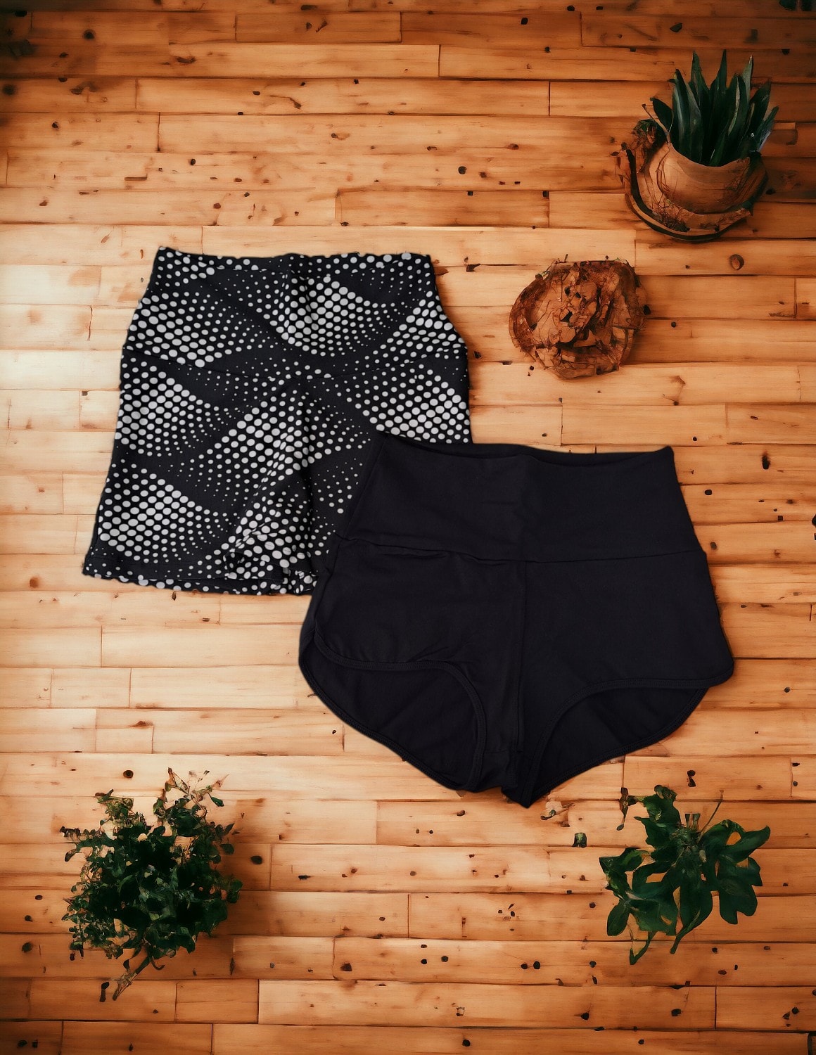 Kit  Feminino com 1 Short Saia e 1 Sunguete Cintura Alta