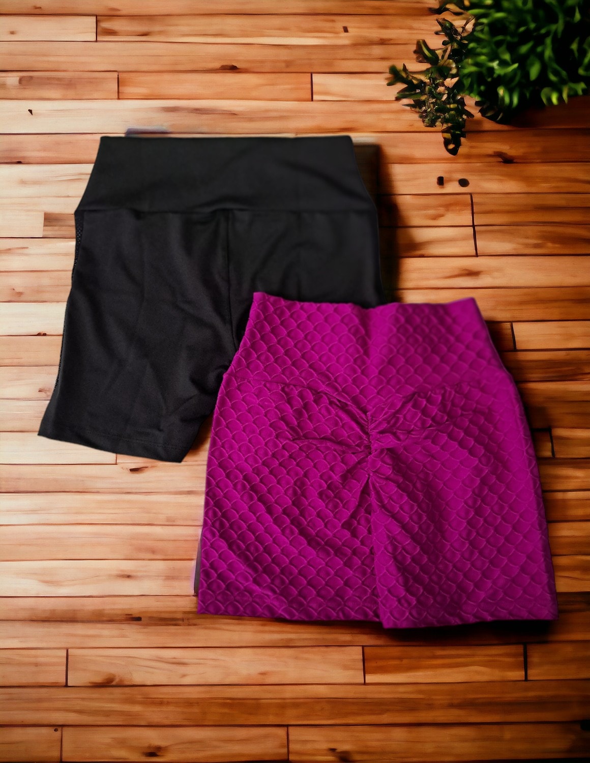 Kit com 2 Shorts Feminino Fitness Cores e Modelos Variados