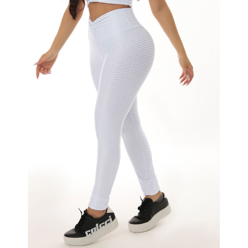 Calça Legging Feminina em Cirrê Texturizada 3D Empina Bumbum