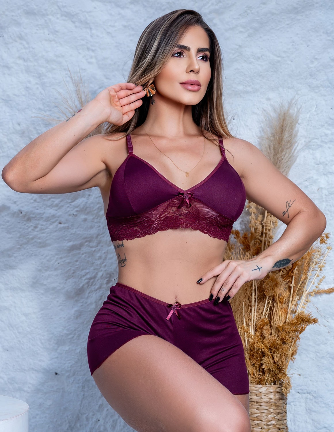 Top Doll Feminino Liso em Suede e Renda Fitmoda