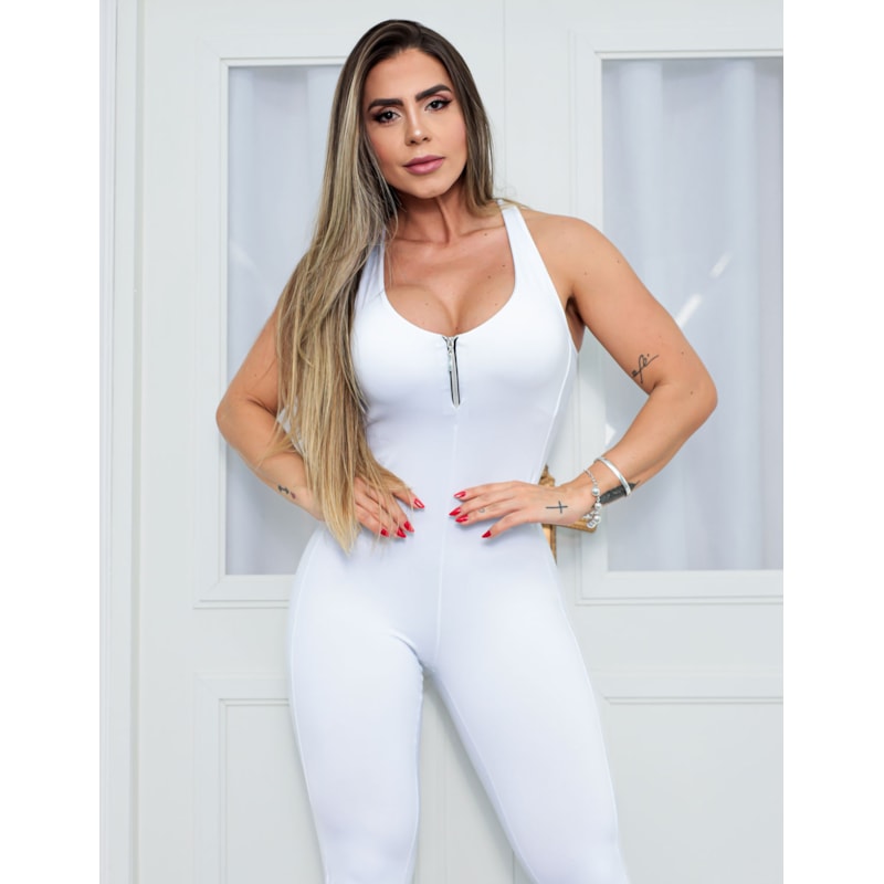 Macacão Longo Feminino Flare com Detalhe em Zíper no Decote