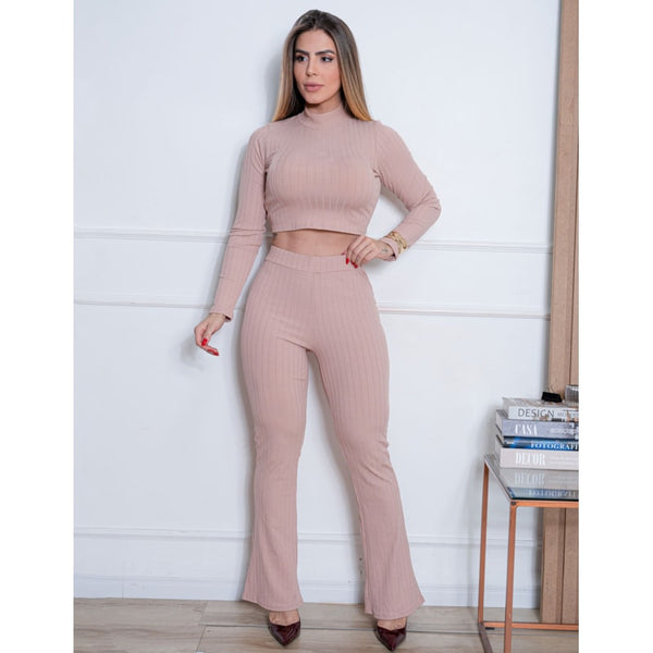 Conjunto Canelado Flare Feminino com Cropped Manga Longa e Calça