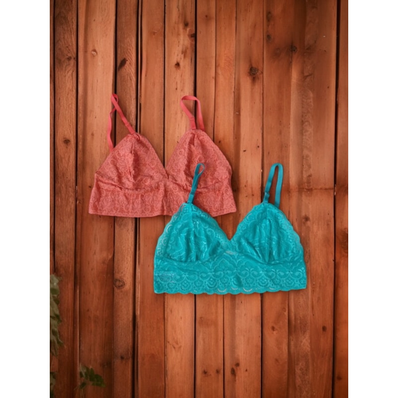 Kit com 2 Sutiãs Cropped Rendado Feminino com Alças Reguláveis e sem Bojo