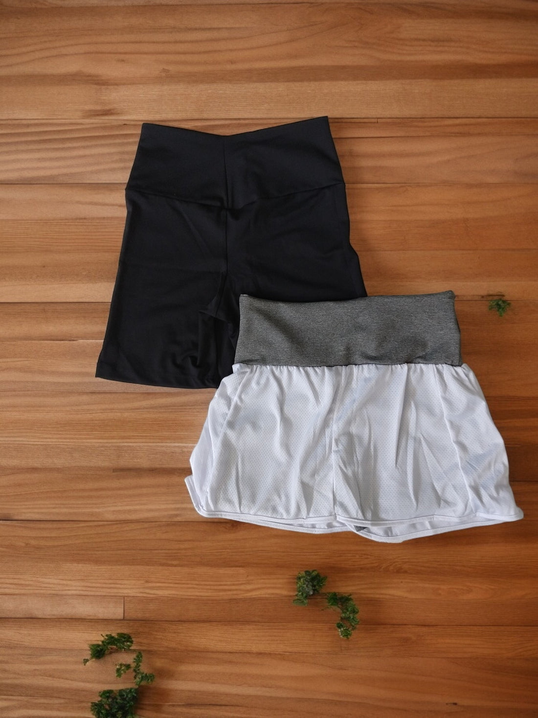 Kit Fitness com 1 Short Saia e 1 Bermuda Meia Coxa