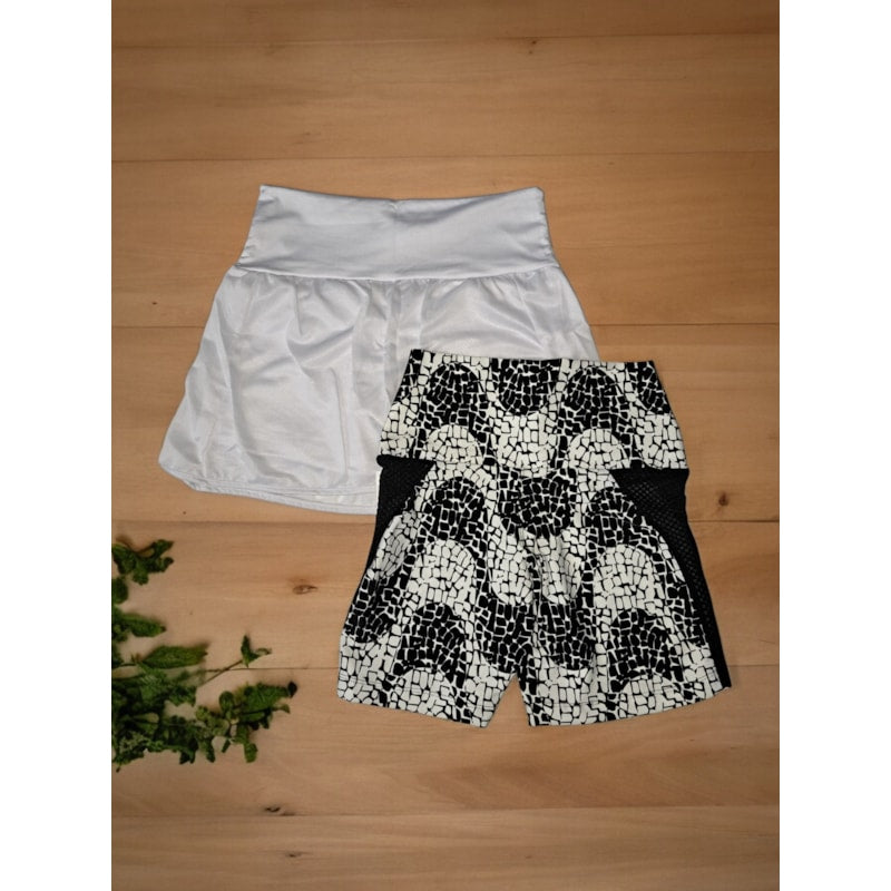 Kit com 1 Short Saia Dry Fit e 1 Short Básico com Tela Lateral
