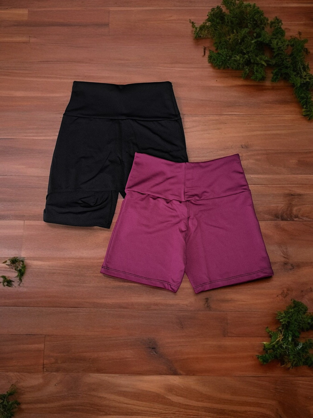 Kit com 2 Shorts Feminino Fitness Cores e Modelos Variados