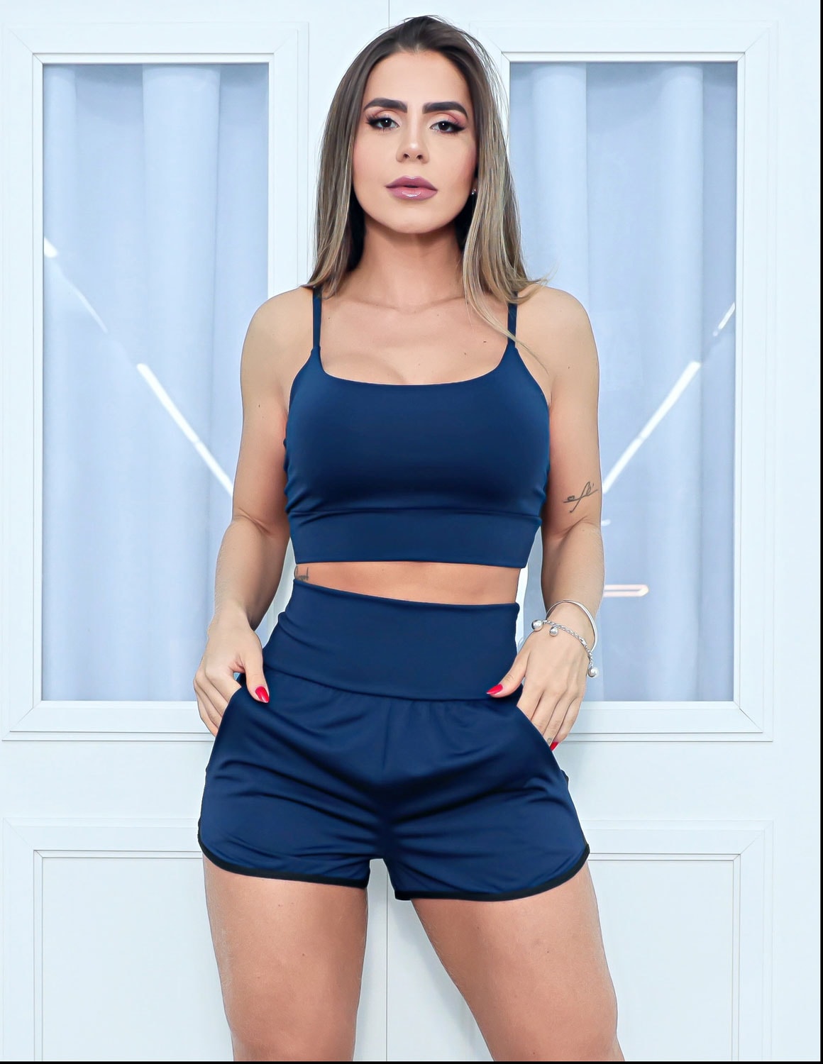 Shortinho Feminino com Bolsinhos Laterais para Academia