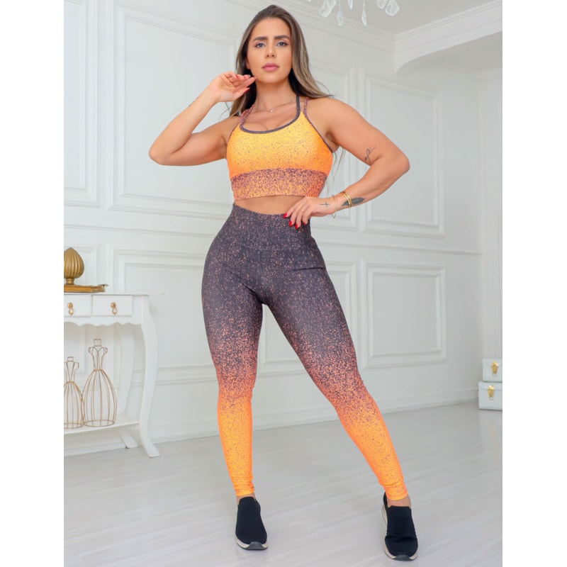 Conjunto Feminino Degradê com Calça Legging Cintura Alta e Top com Bojo para Academia