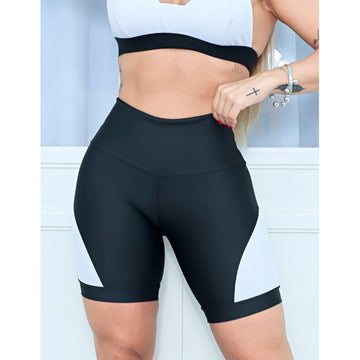 Short Esportivo Feminino com Recortes nas Laterais